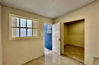 Casa em condominio com 1 dormitório no bairro menino deus