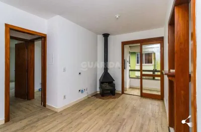 Apartamento de 2 dormitórios, sendo 1 suíte com closet e split no bairro tristeza.