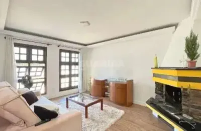Casa residencial com 4 dormitórios, sendo 3 suítes, para alugar no bairro camaquã