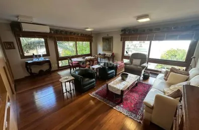 Apartamento mobiliado de 3 dormitórios no bairro moinhos de vento.