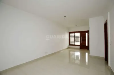 Casa em condomínio com vista deslumbrante para o pôr do sol no guaíba, no coração do menino deus!