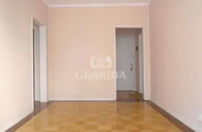 Excelente apartamento 02 dormitórios com vaga de garagem no bairro petrópolis.