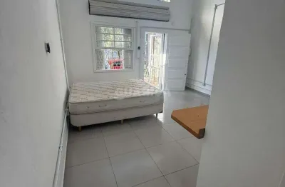 Kitnet / Stúdio para alugar na Rua Coronel Manoel Py, Higienópolis, Porto Alegre