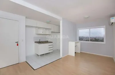 Apartamento de 3 dormitórios, sendo 1 suíte com ventilador de teto, no bairro humaitá.