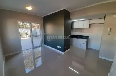 Apartamento semi mobiliado com garden , de 01 dormitório no bairro passo da areia, com vaga coberta/churrasqueira interna/terraço!