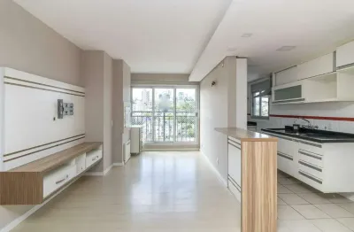 Apartamento mobiliado de 2 dormitórios, sendo 1 suíte no bairro petrópolis.