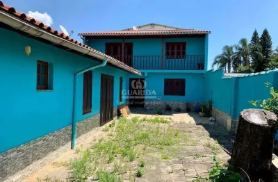 Casa residencial com 3 dormitórios e 8 vagas de garagem no bairro sarandi