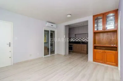 Apartamento DIFERENCIADO, 2 dormitórios, no bairro Santana COM DUAS VAGAS!
