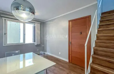 Cobertura mobiliada de 3 dormitórios, sendo 1 suíte no bairro bela vista