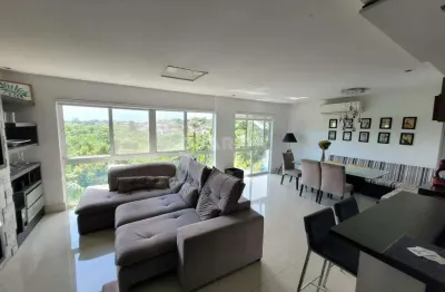 Casa em condomínio com 4 dormitórios, sendo 2 suítes, e 2 vagas de garagem no bairro agronomia