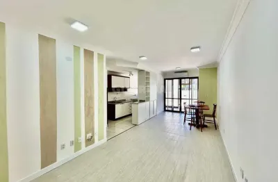 Apartamento com 1 dormitório suíte para alugar no centro histórico.