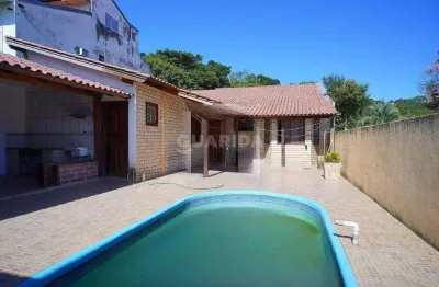 Casa com 2 quartos para alugar na Avenida Engenheiro Ludolfo Boehl, Teresópolis, Porto Alegre