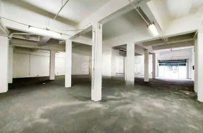 Loja comercial de 270m² com visibilidade imbatível no bairro navegantes!