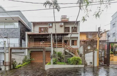 Casa com 3 quartos para alugar na Rua Vereador Viton de Araújo, Nonoai, Porto Alegre