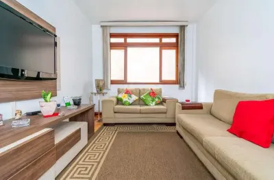 Apartamento mobiliado de 2 dormitórios no bairro passo d`areia.