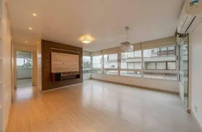 Apartamento com 3 dormitórios, sendo 1 suíte, e 1 vaga de garagem no bairro petrópolis