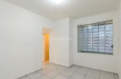 Apartamento com 2 dormitórios para alugar no bairro praia de belas.