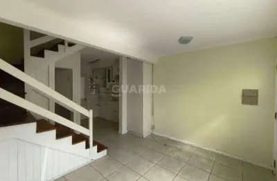 Casa em condomínio fechado com 2 quartos para alugar na Avenida da Cavalhada, Cavalhada, Porto Alegre