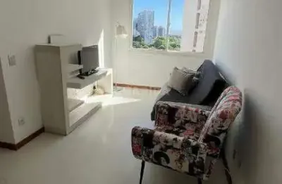 Apartamento semimobiliado com 2 quartos e vaga na cidade baixa!