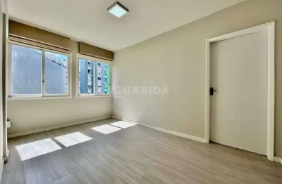Apartamento com 1 dormitório suíte para alugar no centro histórico.