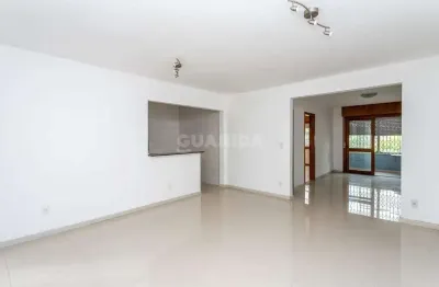 Apartamento amplo, de 01 dormitório no bairro petrópolis, com sacada!