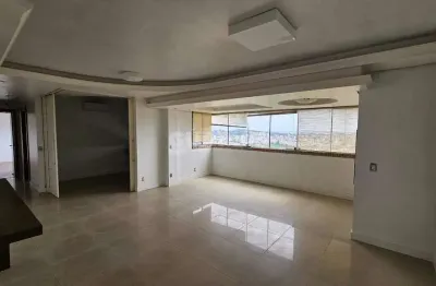 Apartamento com 2 quartos, suíte e vaga de garagem no petrópolis!
