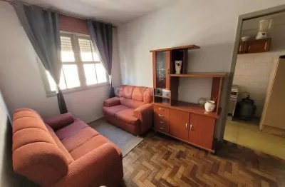 Apartamento mobiliado com 1 dormitório, no bairro Petrópolis!