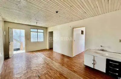 Apartamento com 1 dormitório para alugar no bairro Humaita.