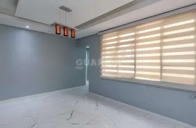 Apartamento Amplo de 2 dormitórios na Cidade Baixa – Conforto, espaço e localização privilegiada!