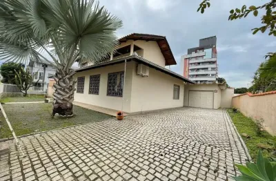 Casa em condomínio fechado com 3 quartos à venda na Rua Rio Grande do Sul, Anita Garibaldi, Joinville