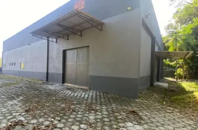 Galpão com 700 m2 disponível para locação no bairro rio morto em indaial-sc.