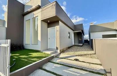 Casa à venda com 3 dormitórios (1 suíte) e área de festas no bairro benedito - i