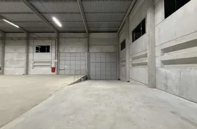 Galpão comercial/industrial disponível para locação com 1.543,50 m2 na cidade de