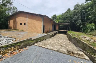 Galpão disponível para locação com aprox. 500 m² aprox. em Blumenau/SC