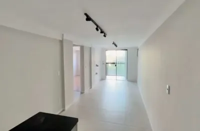 Apartamento novo semimobiliado com 2 dormitórios e 2 vagas à venda no bairro da