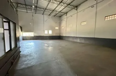 Galpão + casa/escritório à beira da br-470 – indaial/sc – 305 m² totais