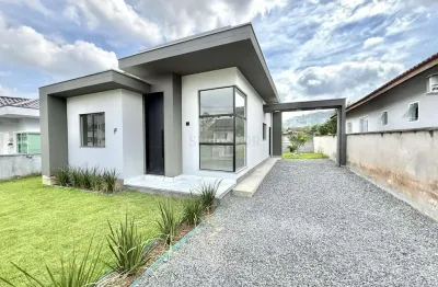 Casa à venda com terreno de aprox. 361 m2, 3 dormitórios (1 suíte) bairro estrad