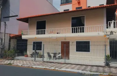 Casa 03 dormitórios venda centro balneário camboriú