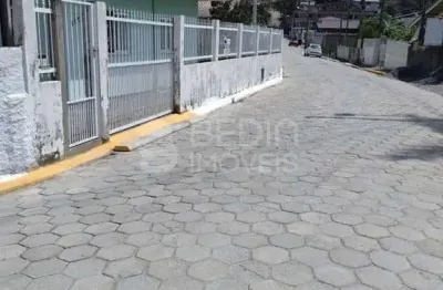Casa com 2 quartos à venda na Rua 806, 1975, Alto São Bento, Itapema