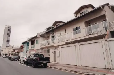 Casa com 8 quartos à venda na Rua 700, 809, Centro, Balneário Camboriú
