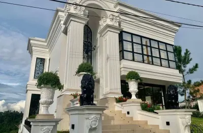 Casa com 5 quartos à venda na Rua Joaquim Garcia, Centro, Camboriú
