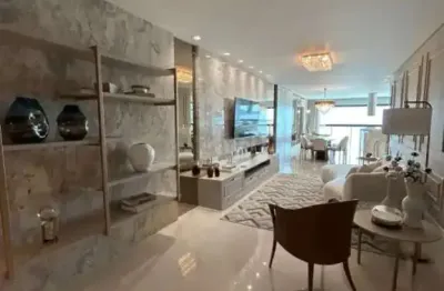 Apartamento com 4 quartos à venda na Rua 313, 15, Meia Praia, Itapema