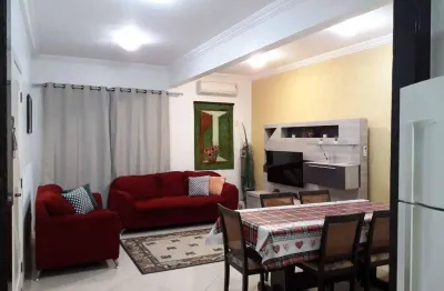 Casa com 2 quartos à venda na Rua Bahia, 355, Estados, Balneário Camboriú