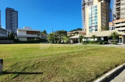 Terreno 786m² condomínio fechado horizontal da brava