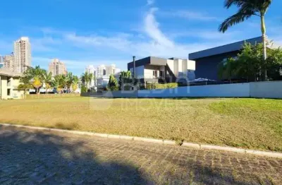 Terreno 797m² a venda condomínio horizontal da brava