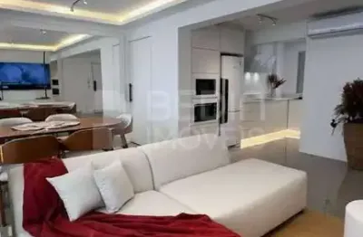 Apartamento 03 dormitórios quadra mar  a venda balneário camboriú