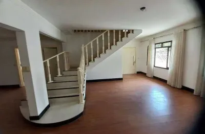 Casa com 4 quartos para alugar no Centro, Balneário Camboriú 
