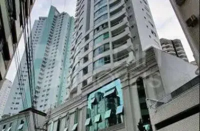 Apartamento quadra mar 03 suítes a venda centro balneário camboriú vale dos reis