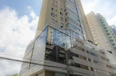 Apartamento diferenciado 03 suítes a venda centro balneário camboriú royal garden