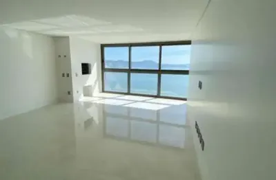 Apartamento andar alto - frente mar - 4 suítes - 3 ou 4 vagas - área de lazer completa
